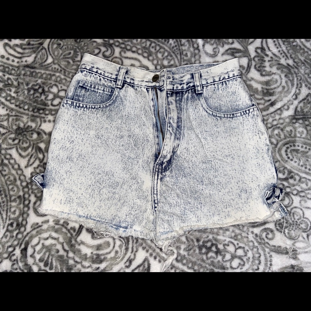Vintage Stefano World Wide acid wash jean shorts